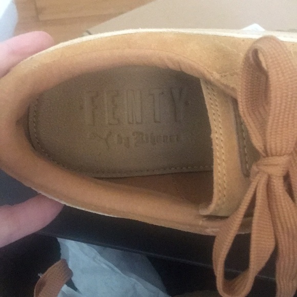 Shoes - Picture 3 of 7